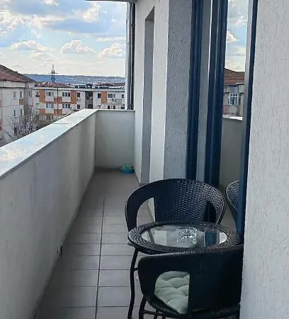 Apartmán 1 Mai Bloc Nou-self Check-in Craiova