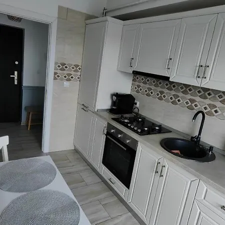 1 Mai Bloc Nou-self Check-in Apartmán *
